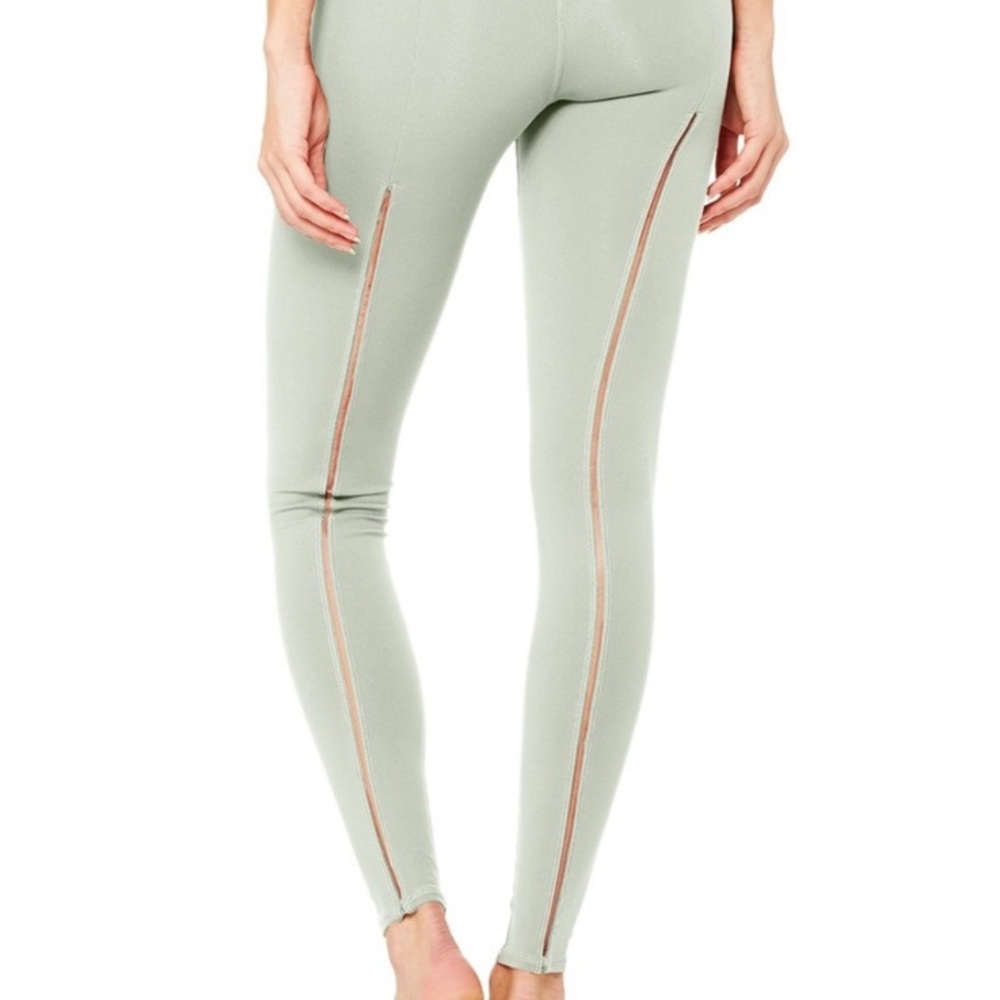 High-waist Alo Leggings
